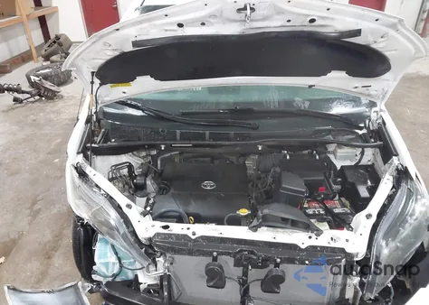 2014 Toyota Sienna Se 8 Passenger из США, поврежденный, VIN 5TDXK3DC7ES507366